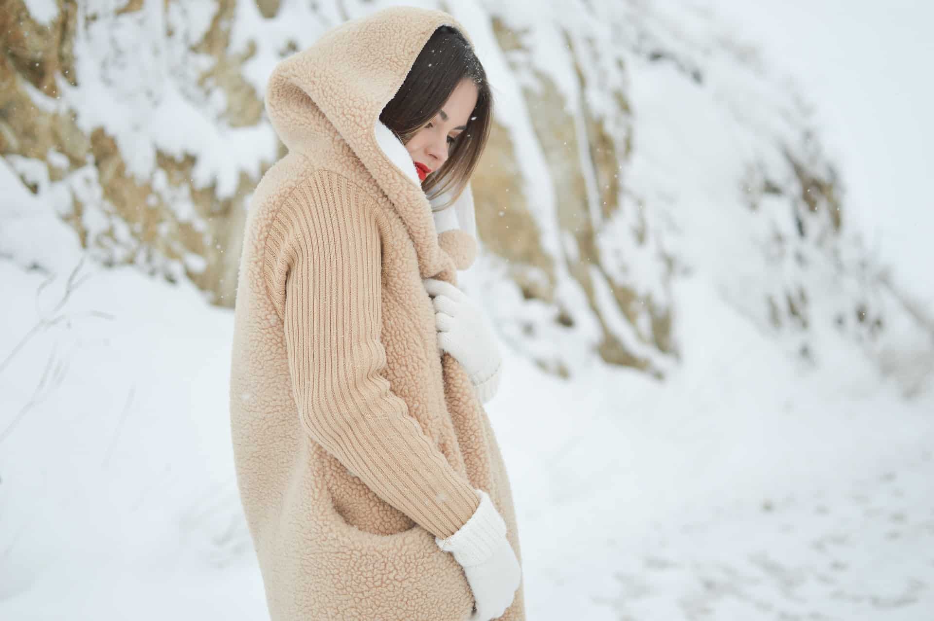 Idealny płaszcz zimowy – w jaki model warto zainwestować?