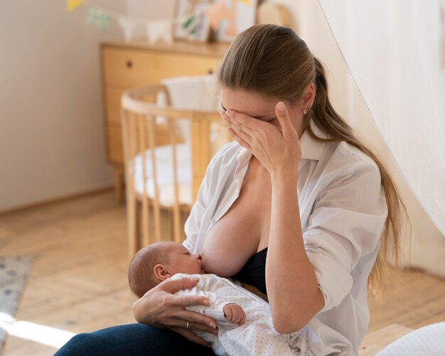 Zrozumienie i radzenie sobie z lękiem przed porodem: strategie i wsparcie